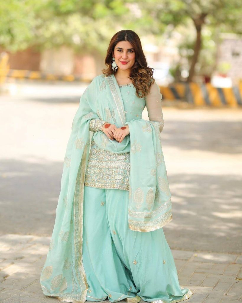 Kubra Khan wearing Eid Gharar dress