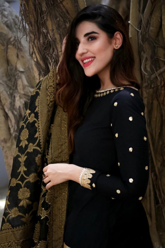 Hareem Farooq Wardrobe By Pakistani Designers | wearing Maria B 9 Hareem in Black dress