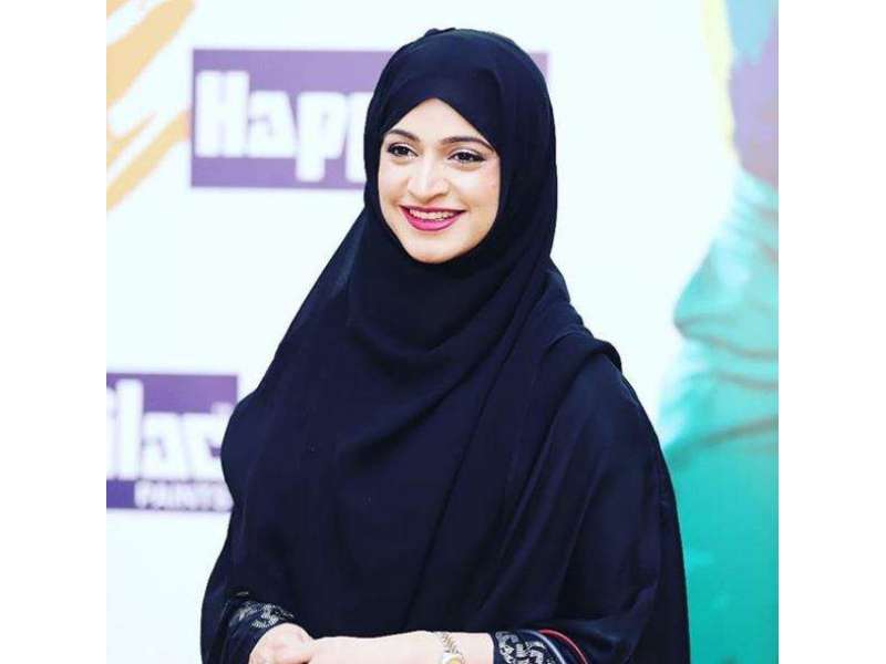 Unseen picture of Noor bukhari in Hijab