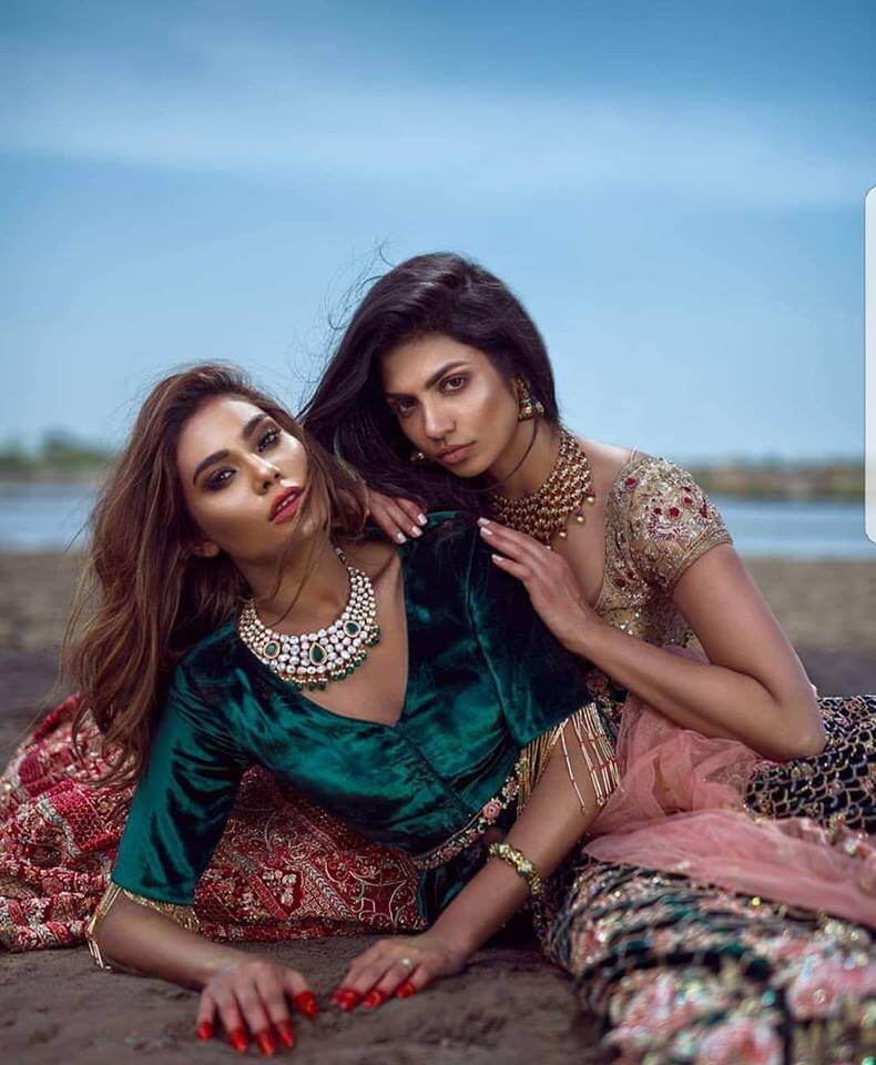 Pretty pakistani models