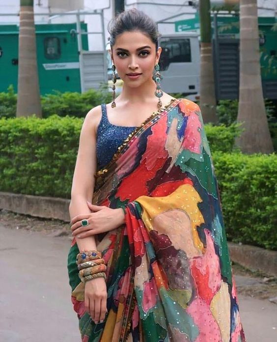 Deepika Padukone Wearing Saree